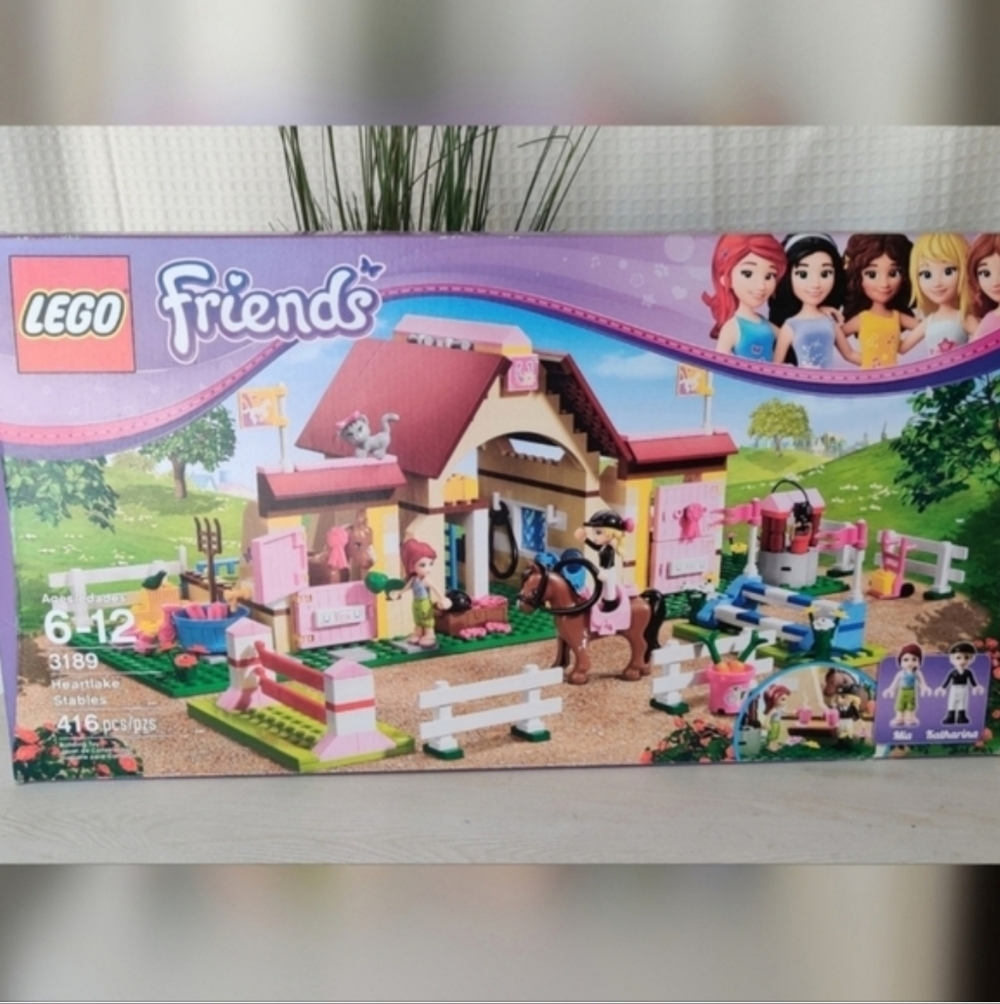 Lego Friends 3189 Heartlake Stables 416 Pcs Building Toy